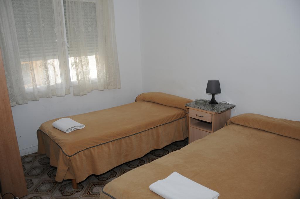 Pension Iglesias Zaragoza Exterior photo