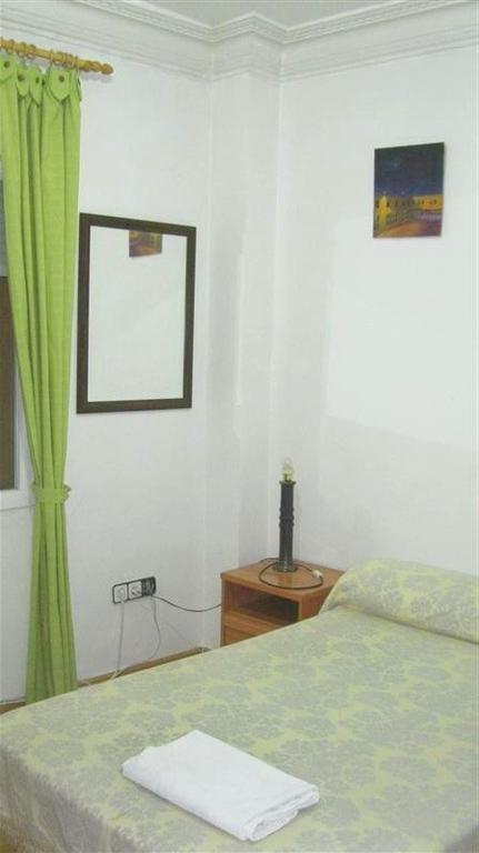 Pension Iglesias Zaragoza Exterior photo