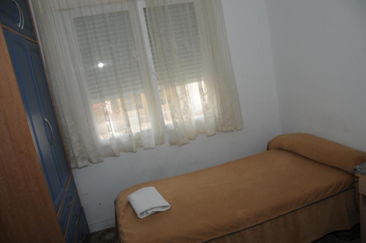 Pension Iglesias Zaragoza Exterior photo